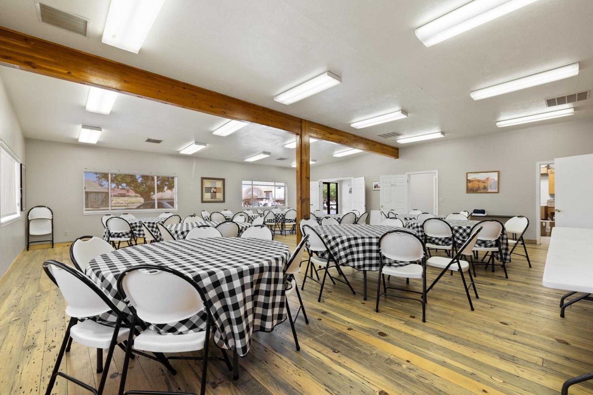 Broken Spur Inn & Steakhouse Torrey Εξωτερικό φωτογραφία