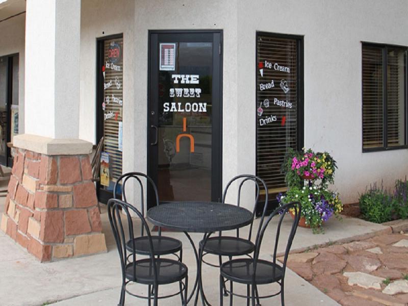 Broken Spur Inn & Steakhouse Torrey Εξωτερικό φωτογραφία